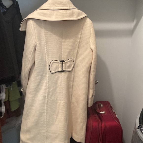 It’s a stylish barely used coat. - Picture 2 of 2